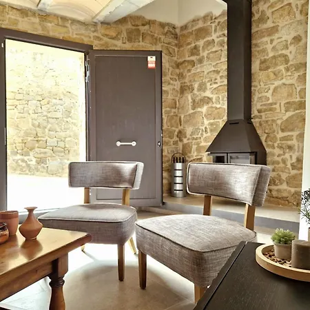 Holiday home Cal Roseto Con Jacuzzi