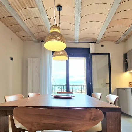 Holiday home Cal Roseto Con Jacuzzi