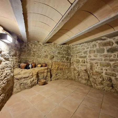 Holiday home Cal Roseto Con Jacuzzi